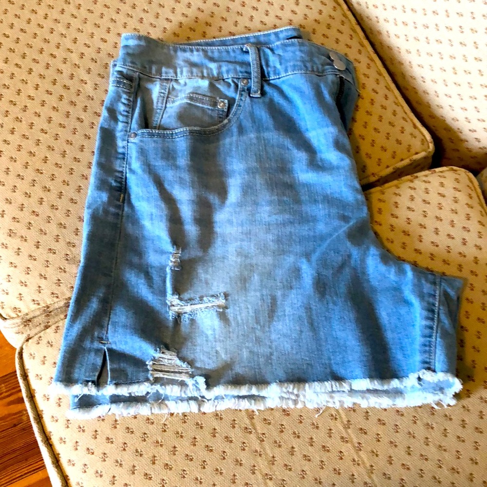 Energie size 21 Denim Short!